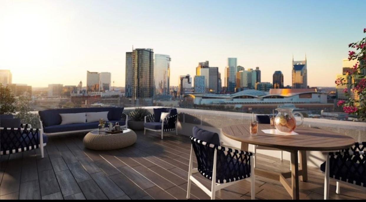 Spacious Castle W Gym Pool Free Parking I Walk To Dowtown N Broadway Нашвілл Екстер'єр фото